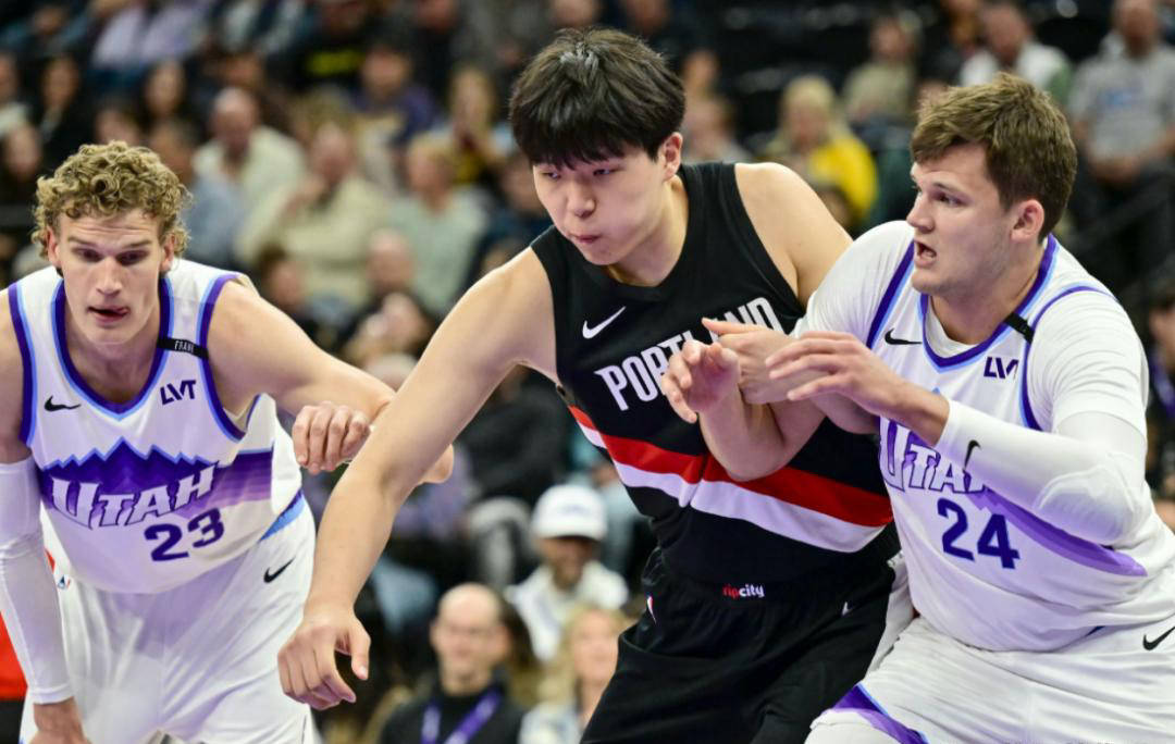 楊(yáng)瀚森在季前赛中表现疲(pí)勞(láo)